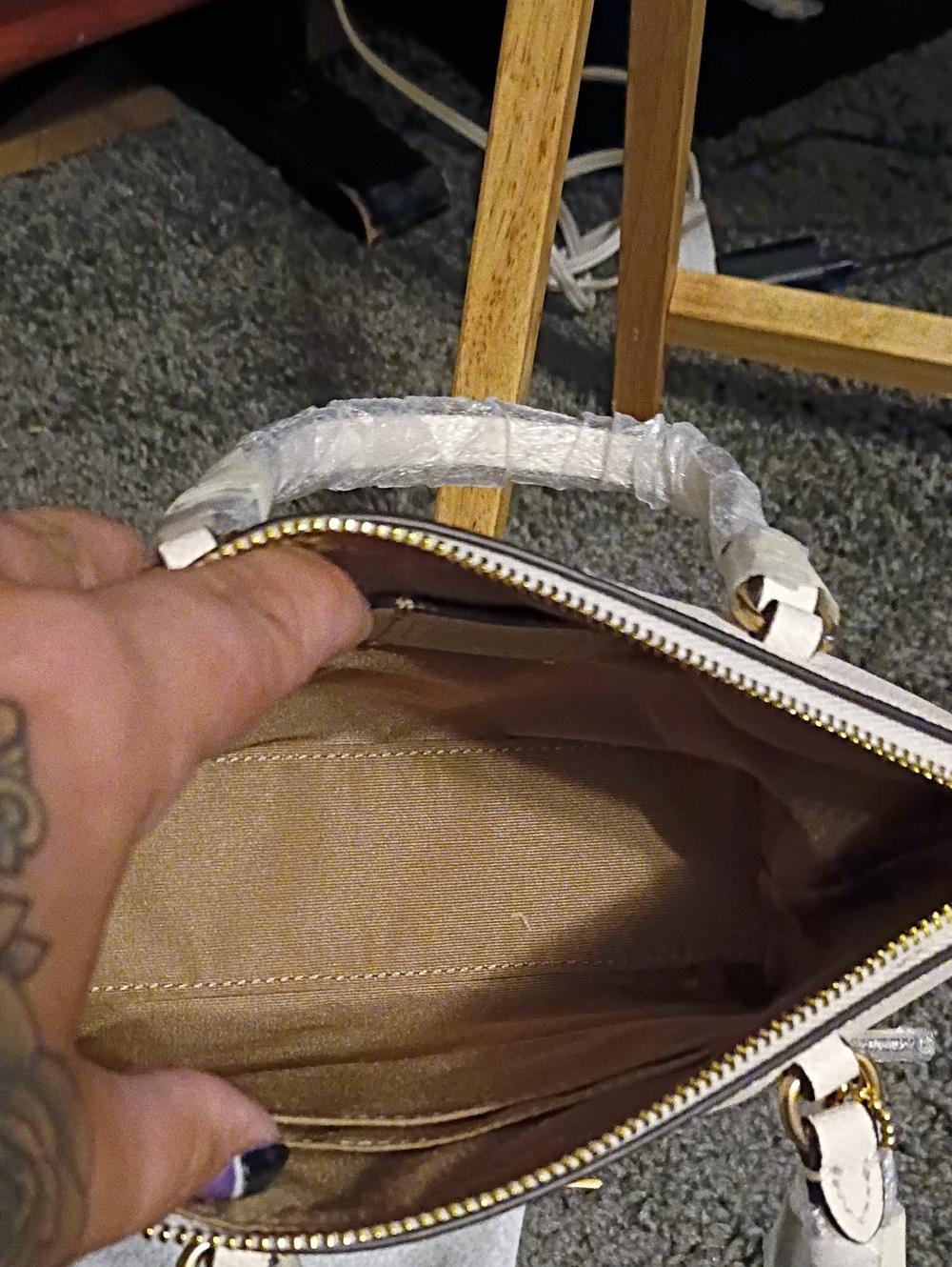 Coach Mini Gallery Crossbody - Picture 4 of 10